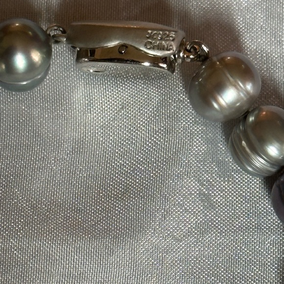 10mm Honora Cultured Pearl Necklace 16” Metallic colors - Picture 4 of 8